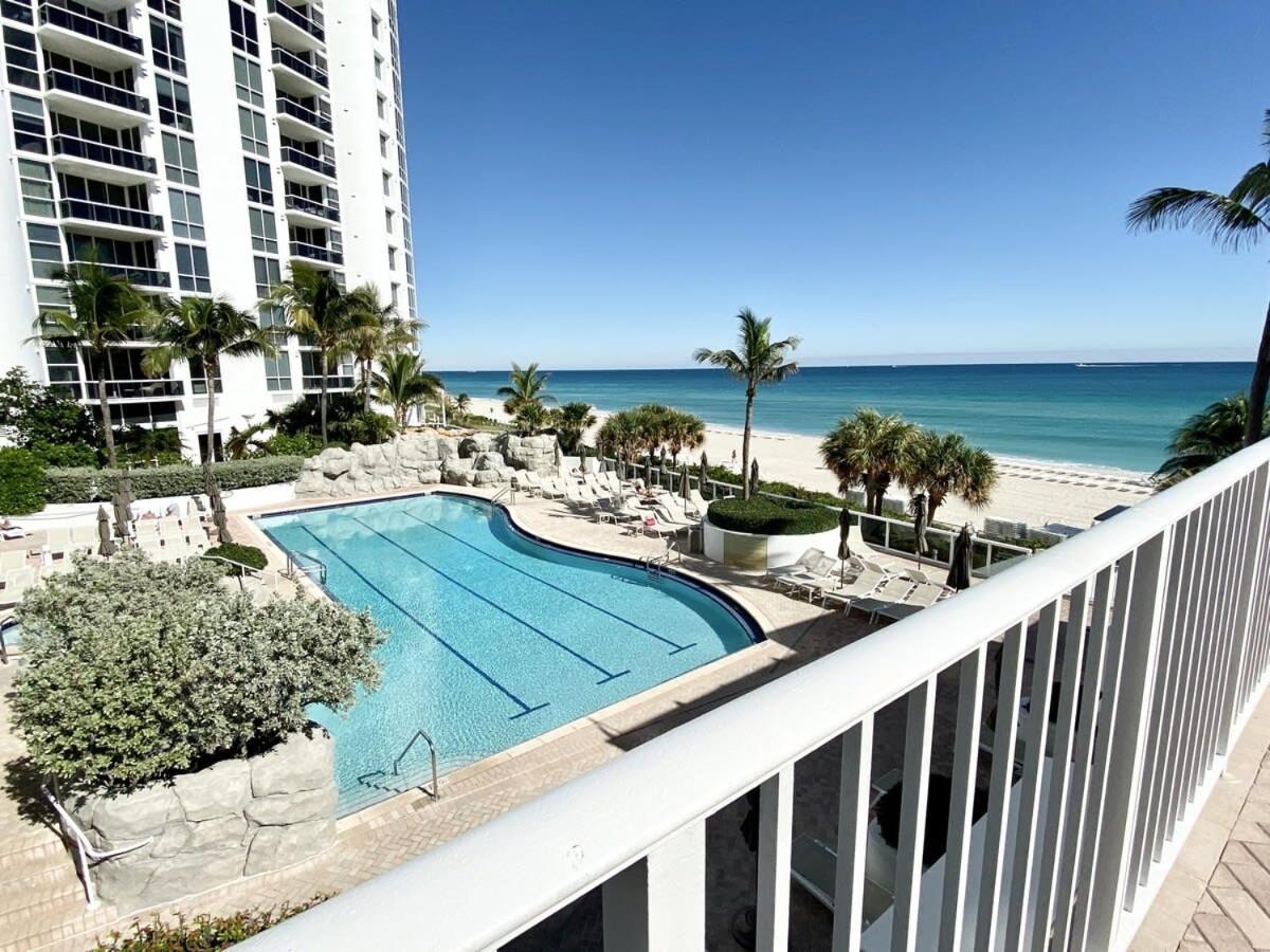 Trump International Resort By Zen Vacation Rentals Miami Beach Eksteriør billede