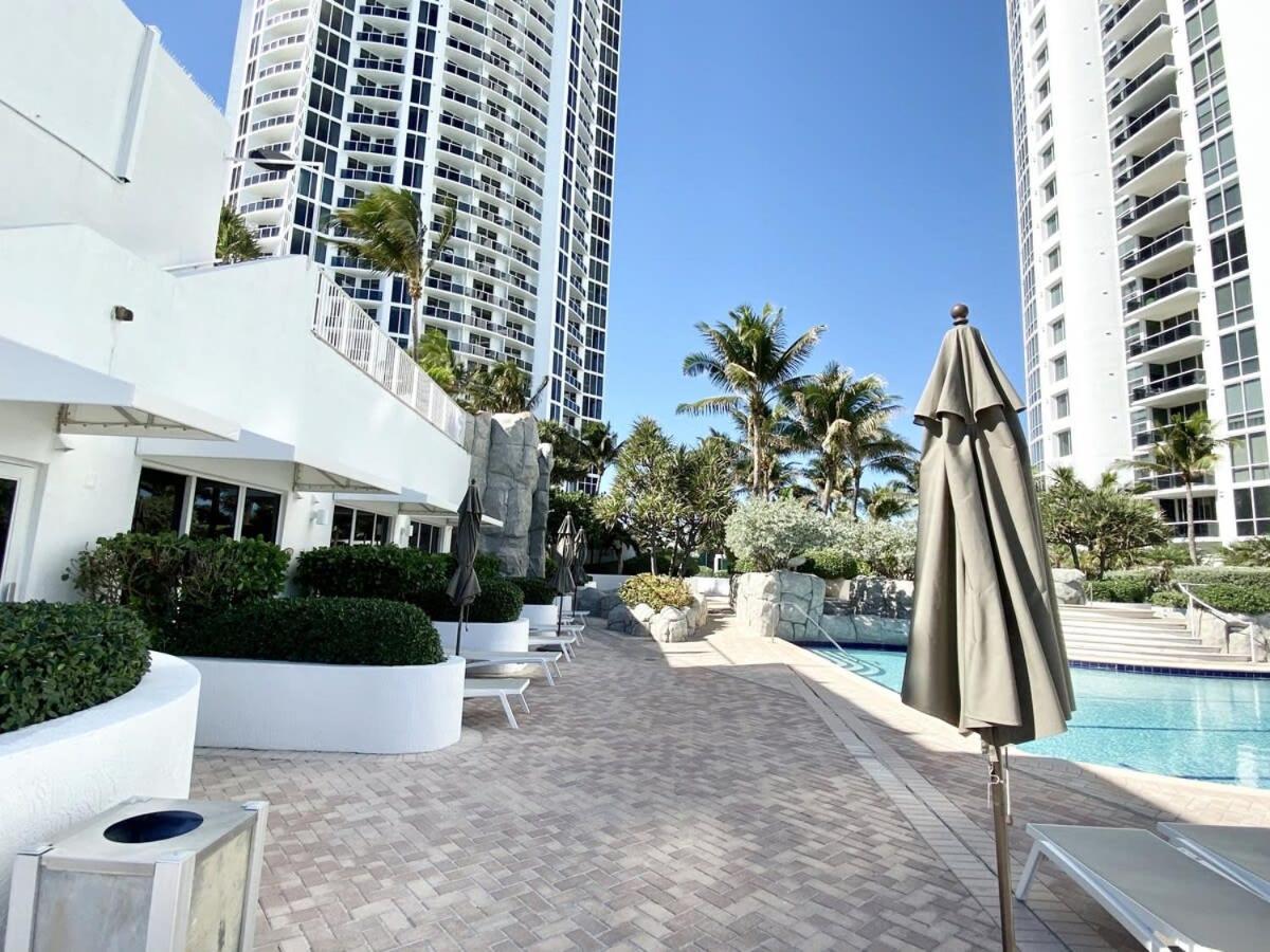 Trump International Resort By Zen Vacation Rentals Miami Beach Eksteriør billede